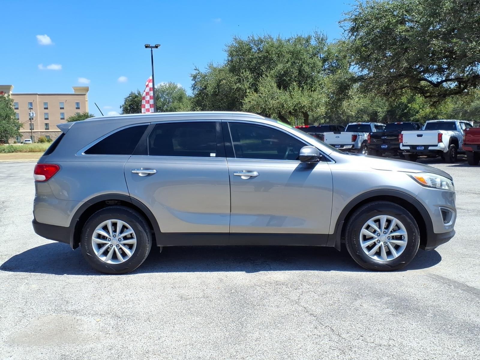 Used 2017 Kia Sorento LX with VIN 5XYPG4A31HG317530 for sale in Burnet, TX