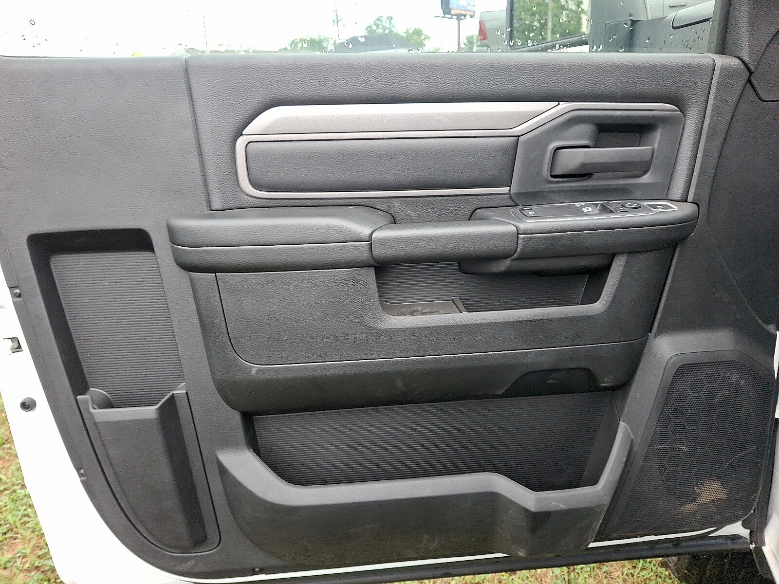 2024 RAM 3500 Chassis Tradesman - Photo 7