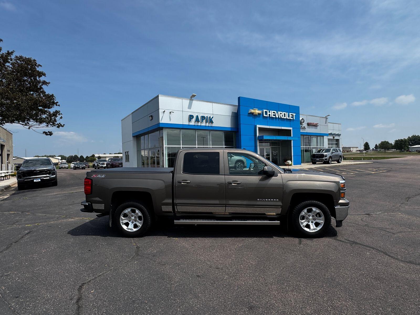 Used 2015 Chevrolet Silverado 1500 LT with VIN 3GCUKREC3FG287907 for sale in Luverne, Minnesota