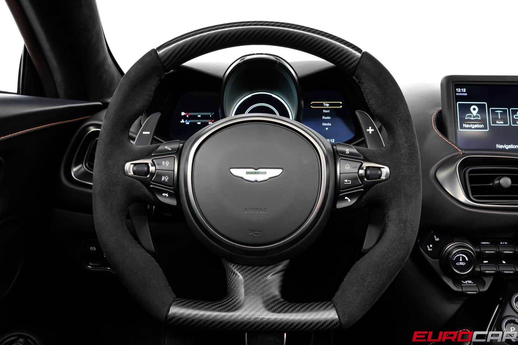 2022 Aston Martin Vantage Roadster *SPECIAL FACTORY PAINT * IMMACULATE CONDITION*Image 31