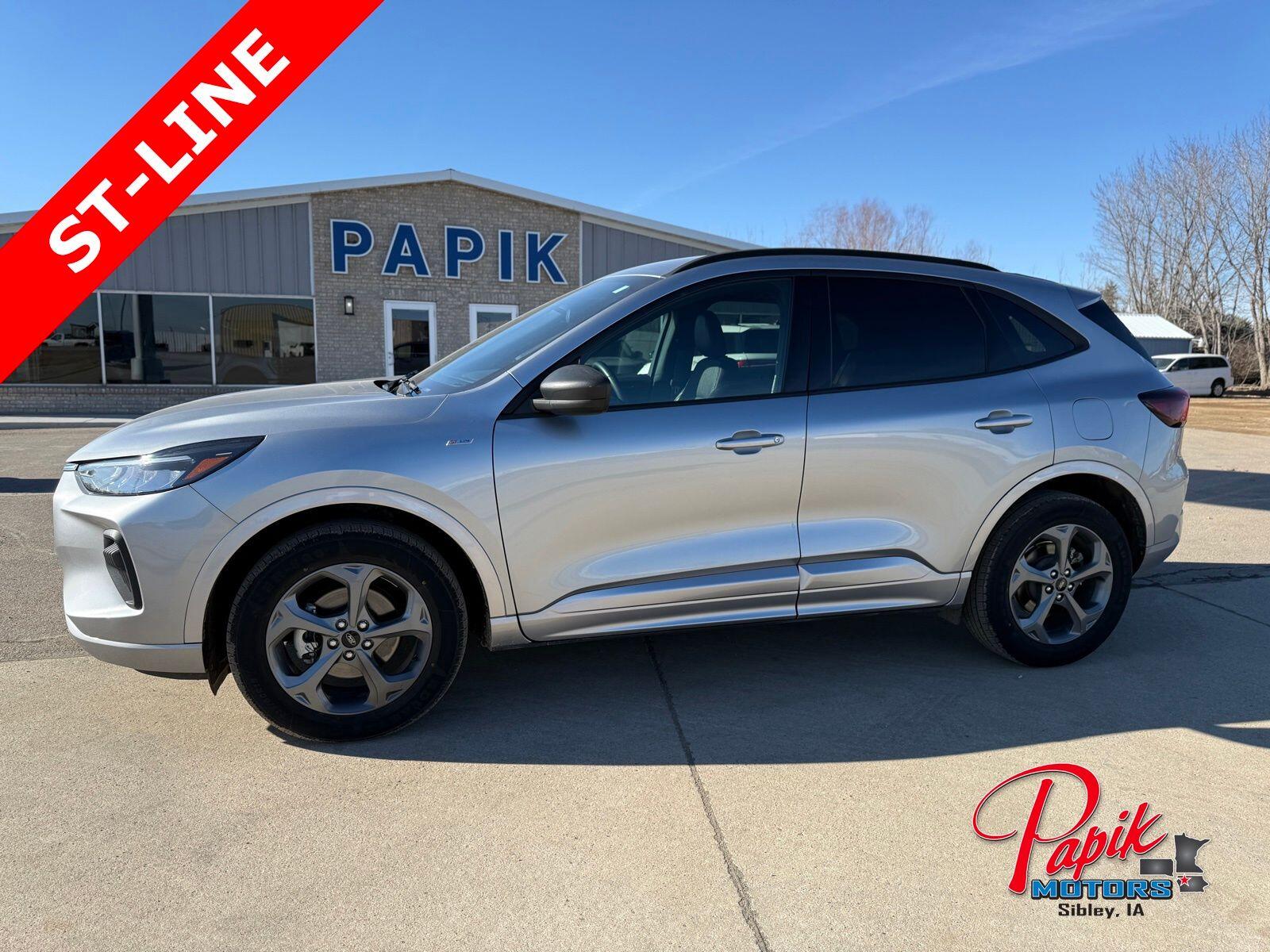 Used 2024 Ford Escape ST-Line with VIN 1FMCU9MN9RUA84428 for sale in Luverne, Minnesota