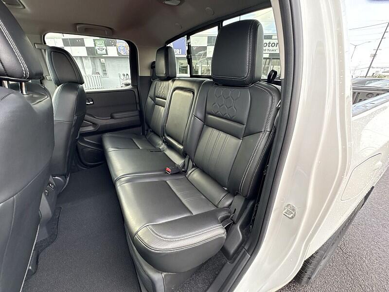 2024 Nissan Frontier SL - Photo 22