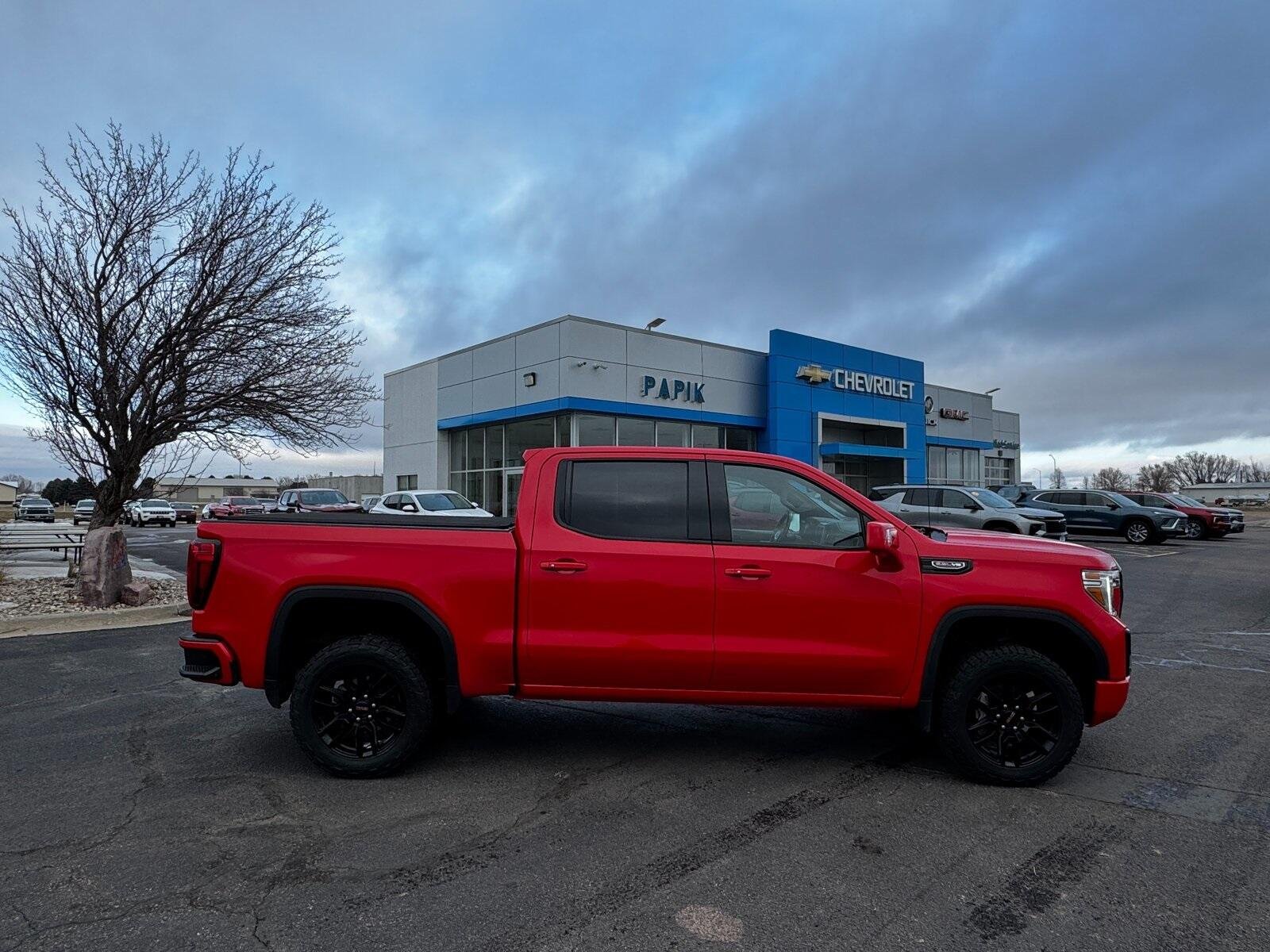 Used 2021 GMC Sierra 1500 AT4 with VIN 3GTP9EEL0MG461821 for sale in Luverne, Minnesota