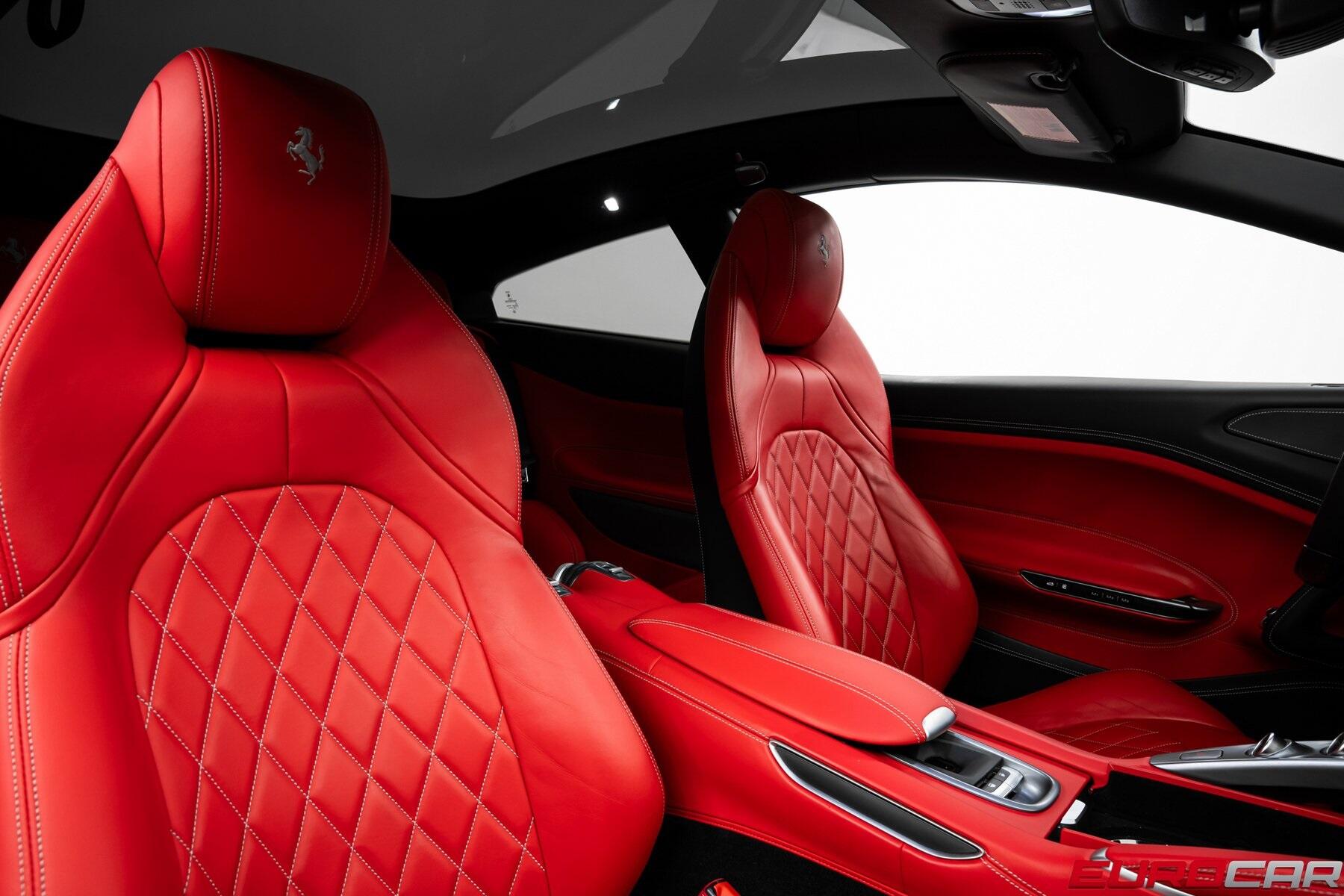 2020 Ferrari GTC4Lusso V12 *PASSENGER DISPLAY * CARBON STEERING WHEEL*Image 37