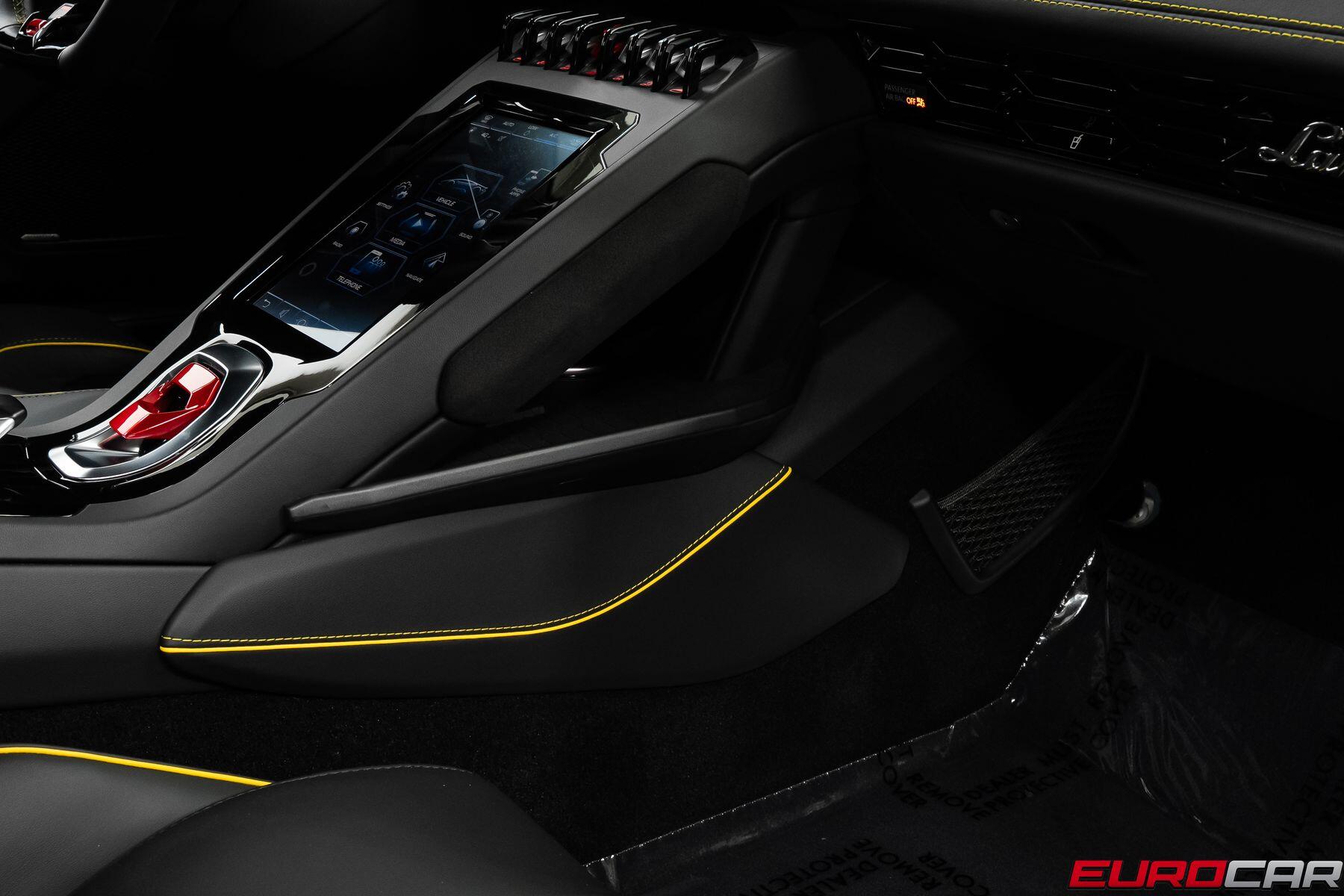 2021 Lamborghini Huracan EVO RWD *CARBON SPORT SEATS * FRONT PPF*Image 37