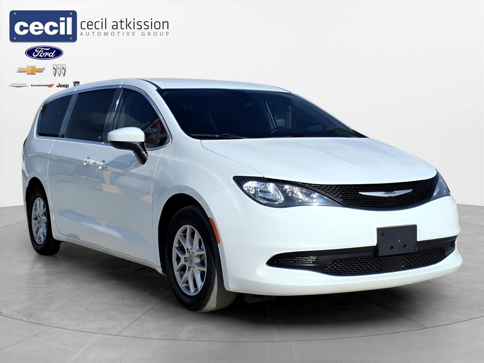 2023 Chrysler Voyager LX