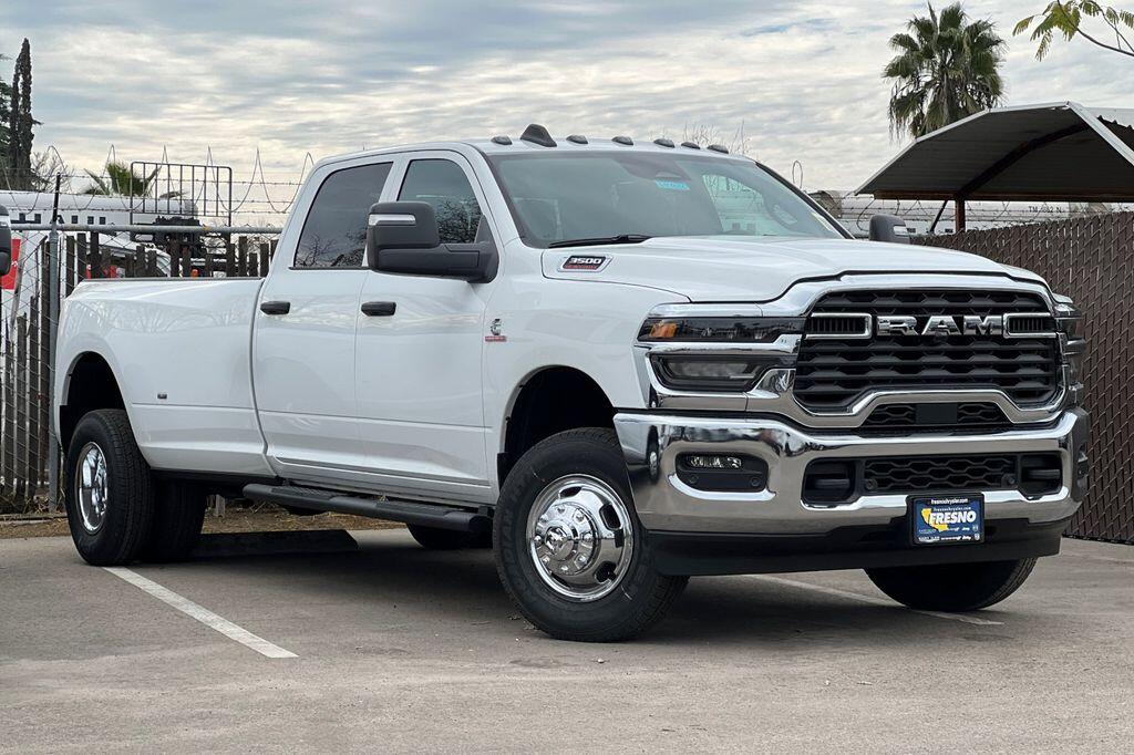 2026 RAM 3500 Tradesman Crew Cab LB DRW 4WD