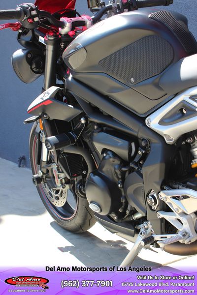 2019 Triumph Street Triple RSImage 9