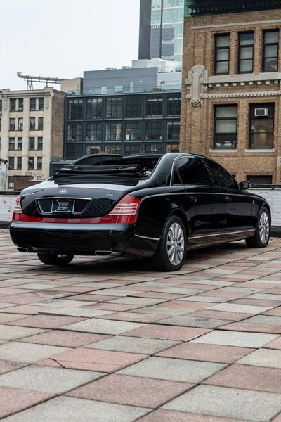 2009 Maybach 62S Image 11