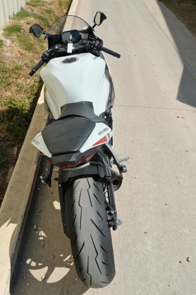 USED 2024 KAWASAKI NINJA ZX6R Image 4