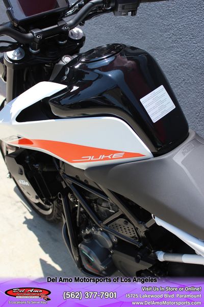 2022 KTM Duke 390Image 10