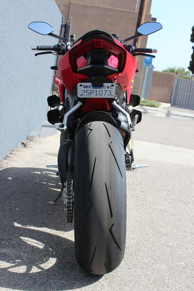 2022 Ducati Streetfighter V4Image 6
