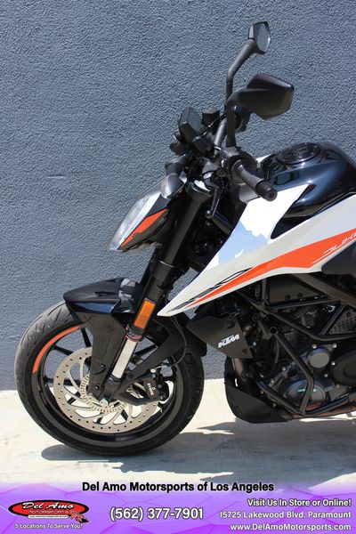 2022 KTM Duke 390Image 9