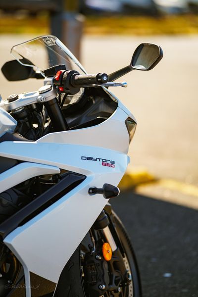 2025 Triumph DAYTONA 660 