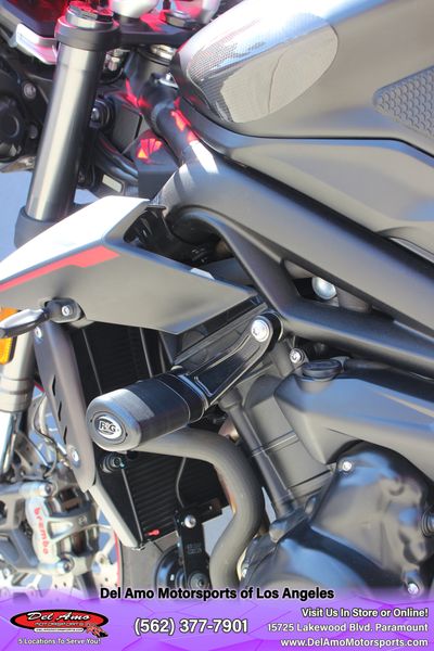 2019 Triumph Street Triple RSImage 4