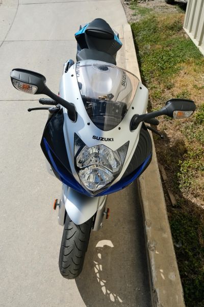 NEW 2026 SUZUKI GSXR600  in a SILVER exterior color. Family PowerSports (877) 886-1997 familypowersports.com 
