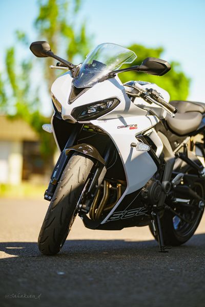 2025 Triumph DAYTONA 660 