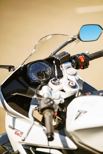 2025 Triumph DAYTONA 660 