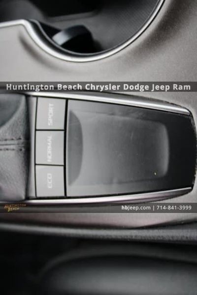 2023 Toyota Camry SEImage 27