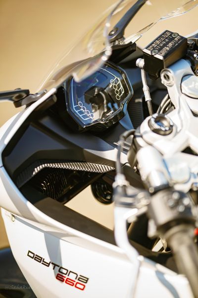 2025 Triumph DAYTONA 660 