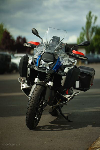 2025 BMW R1300GSA 