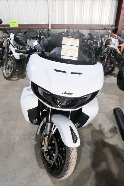 NEW 2025 INDIAN MOTORCYCLE PURSUIT DARK HORSE Image 4