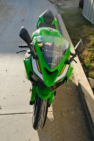 NEW 2025 KAWASAKI NINJA ZX6R KRT EDITION ABS Image 8