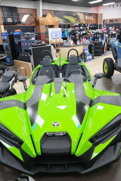 NEW 2025 POLARIS SLINGSHOT SL MANUAL  in a LIQUID LIME exterior color. Family PowerSports (877) 886-1997 familypowersports.com 