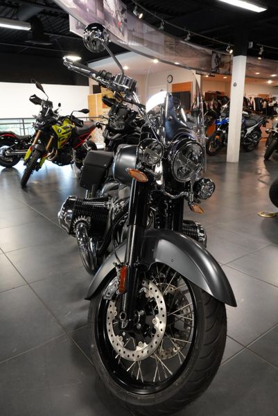 2025 BMW R 18 CLASSICImage 4