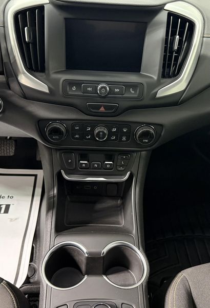 Used 2020 GMC Terrain SLEImage 24