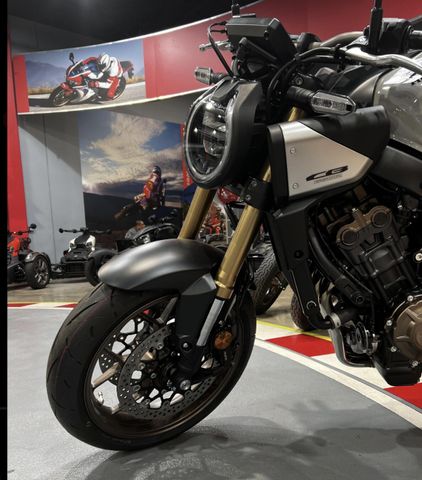 New 2024 Honda CB650R ABS Image 3