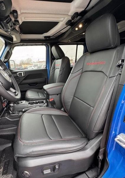 New 2026 Jeep Wrangler 4-door Rubicon XImage 11