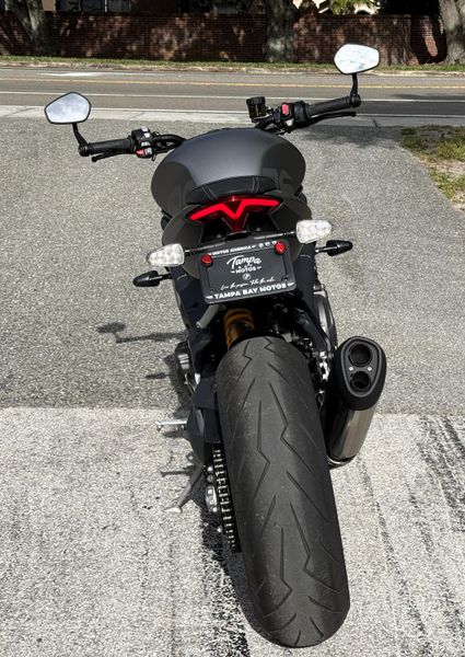 2022 Triumph Speed Triple 1200 RS