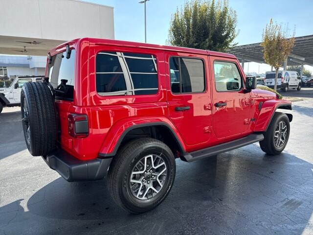 2025 Jeep Wrangler 4-Door Sahara - Photo 8