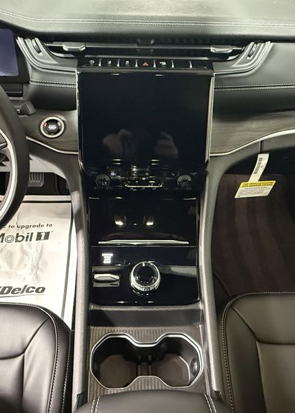 New 2025 Jeep Grand Cherokee Limited 4x4Image 27