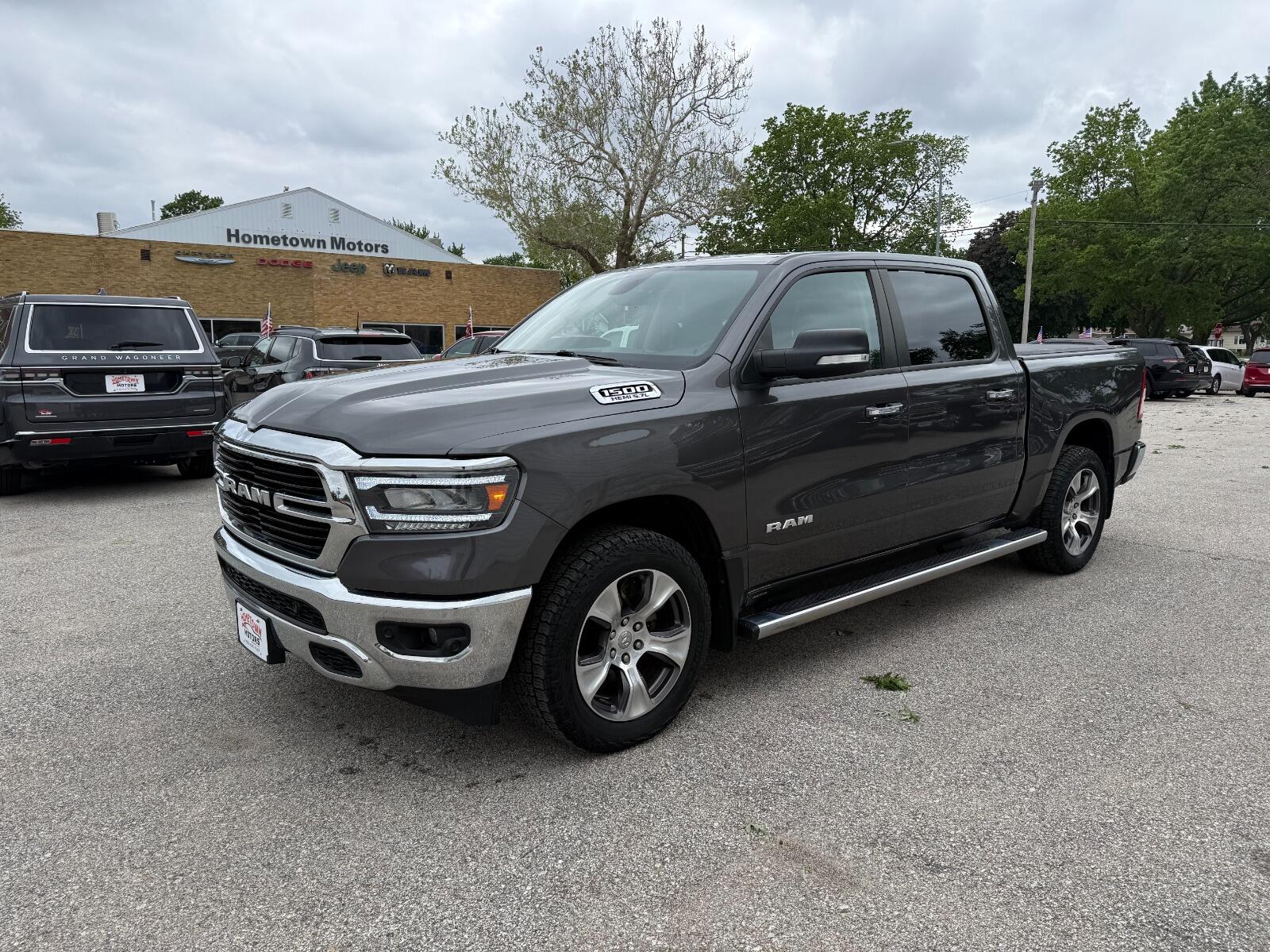 2019 RAM 1500 Big Horn/Lone Star 4x4 Crew Cab 5'7's photo