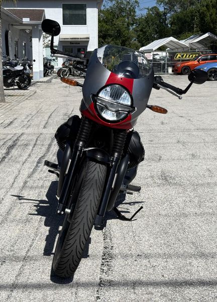 2024 Moto Guzzi V7 Stone Corsa