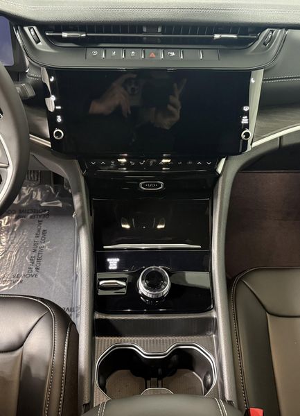 New 2026 Jeep Grand Cherokee L Limited 4x4Image 26