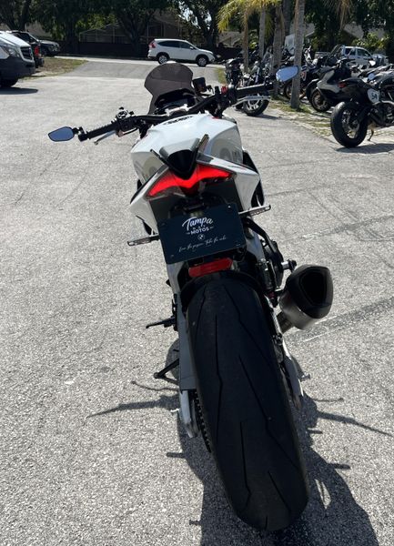 2024 Aprilia Tuono V4 Factory 1100 