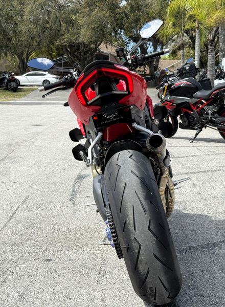 2022 Ducati Streetfighter V4 S