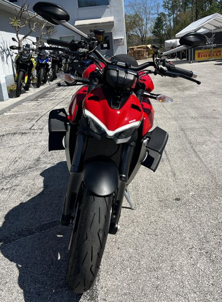 2021 Ducati Streetfighter V4 