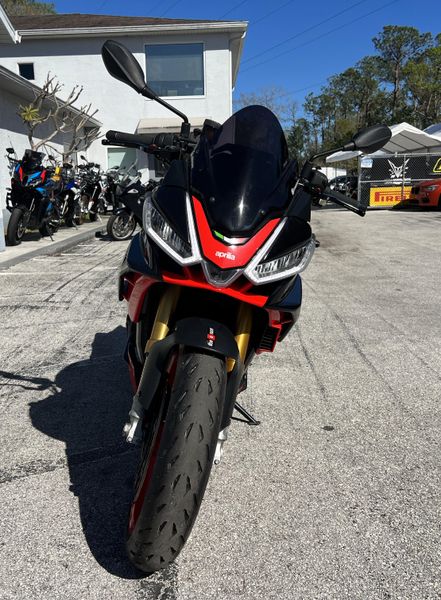 2021 Aprilia Tuono V4