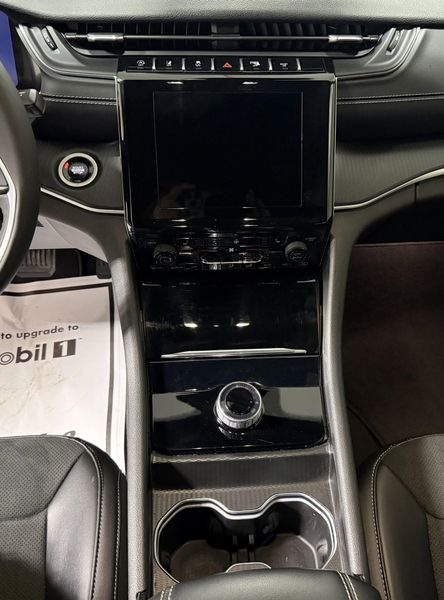 Used 2024 Jeep Grand Cherokee AltitudeImage 24