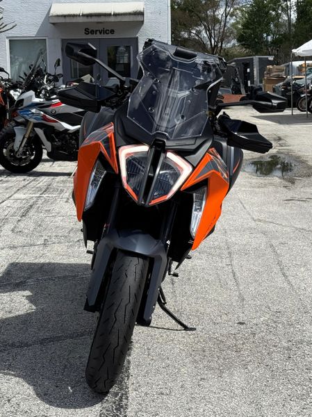 2024 KTM 1290 Super Duke GT