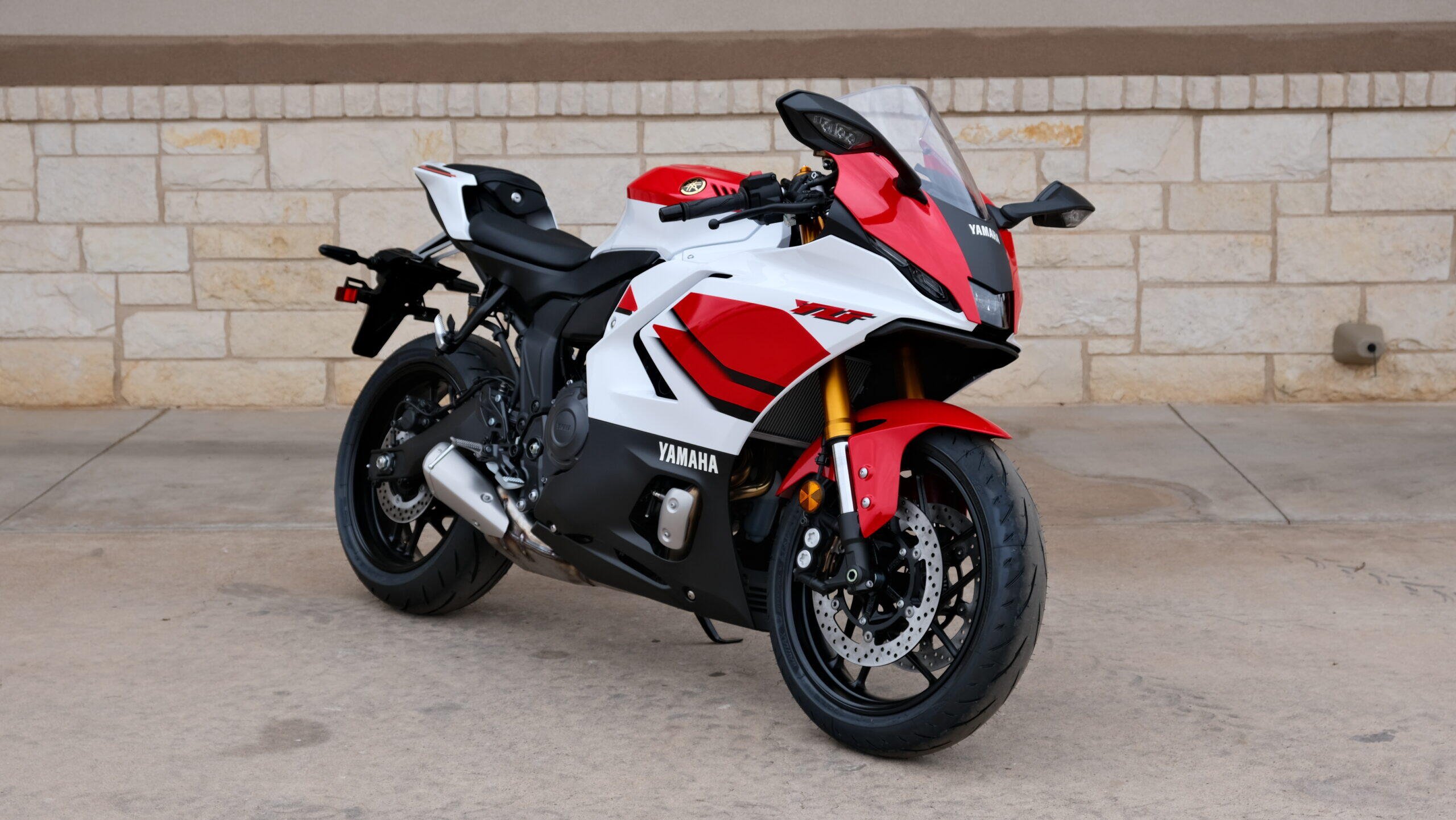 2026 YAMAHA YZF-R7 70TH ANNIVERSARY EDITION