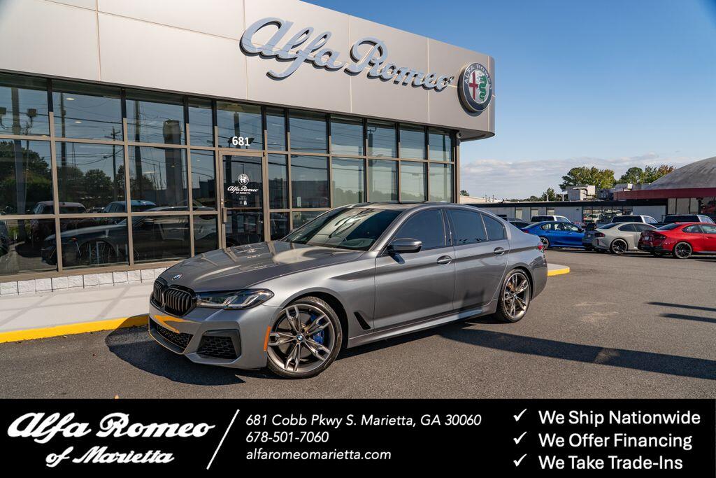 2022 BMW 5 Series M550i