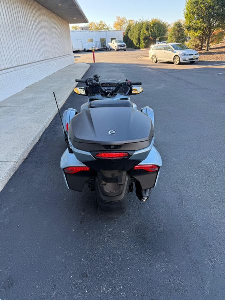 2022 Can-Am SpyderImage 4