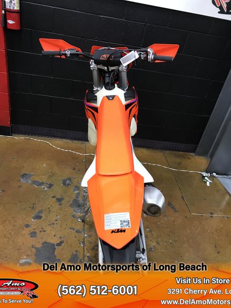 2024 KTM 500 XW-F  in a ORANGE exterior color. Del Amo Motorsports of Long Beach (562) 362-3160 delamomotorsports.com 