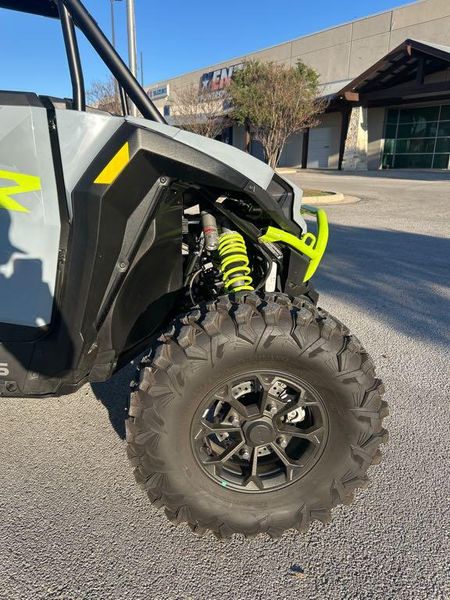 New 2025 Polaris RZR XP 1000 ULTIMATE Image 11