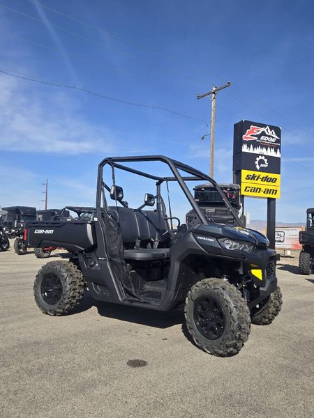New 2026 Can-Am DEFENDER DPS HD9 